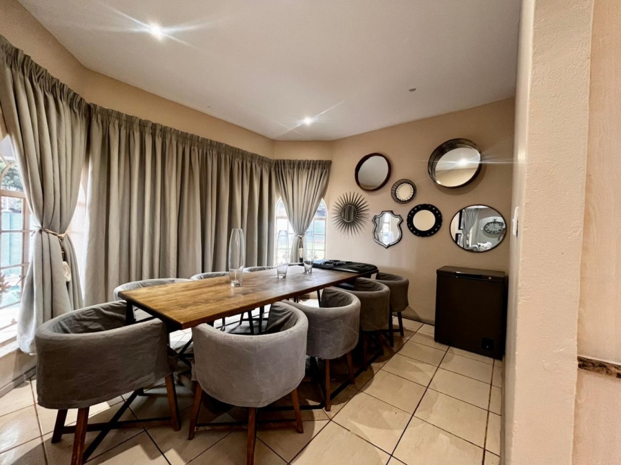 4 Bedroom Property for Sale in Safari Gardens North West